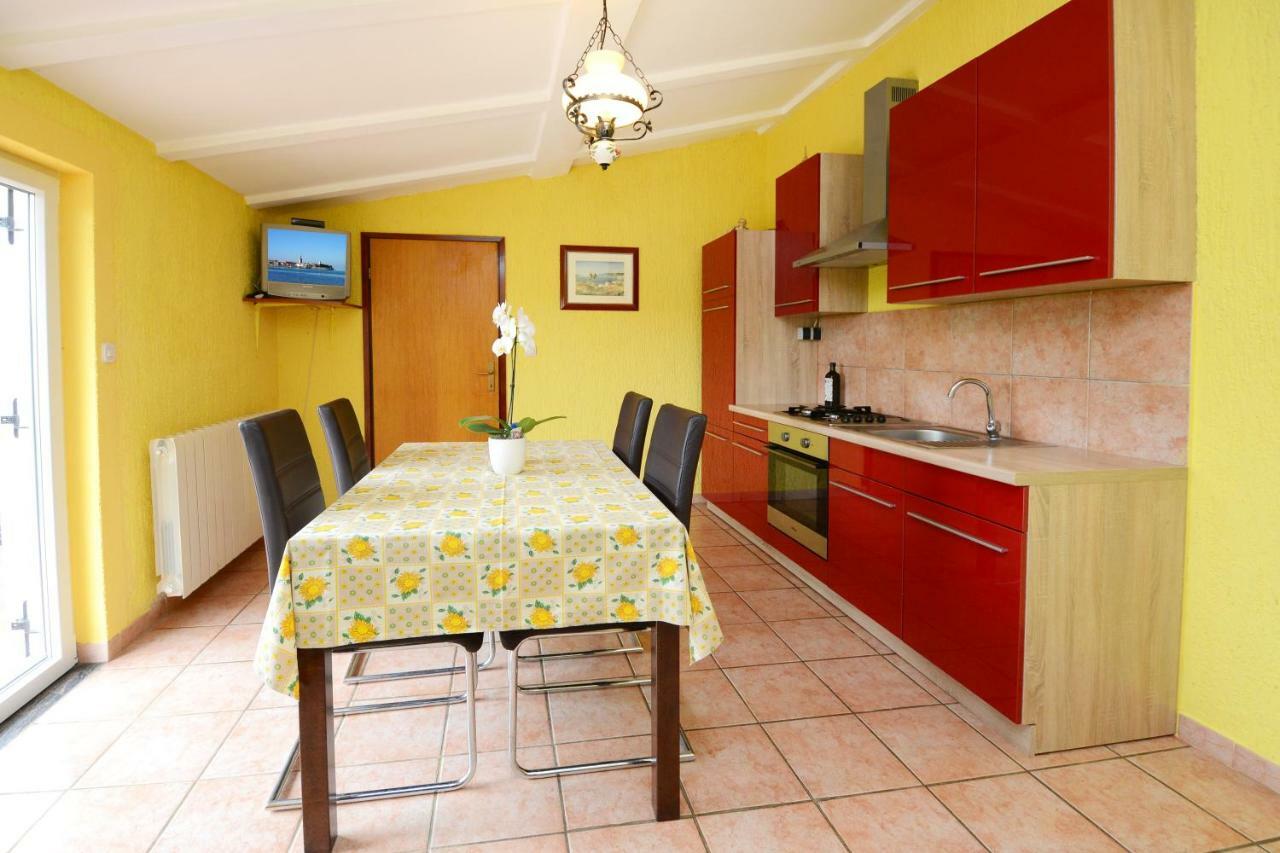 Apartmani Kramar โปเรช ภายนอก รูปภาพ